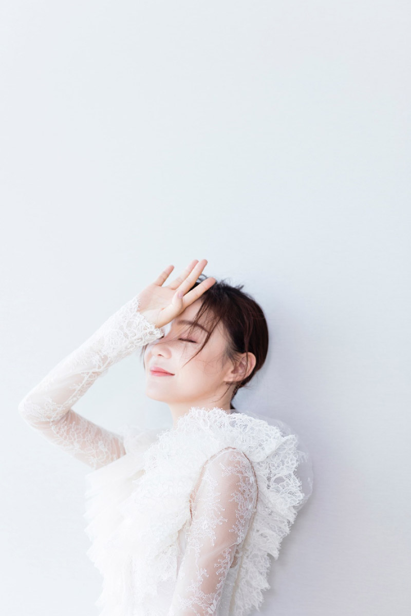 高清中国内地影视湖北省襄阳女演员袁姗姗时尚养眼写真桌面壁纸图片