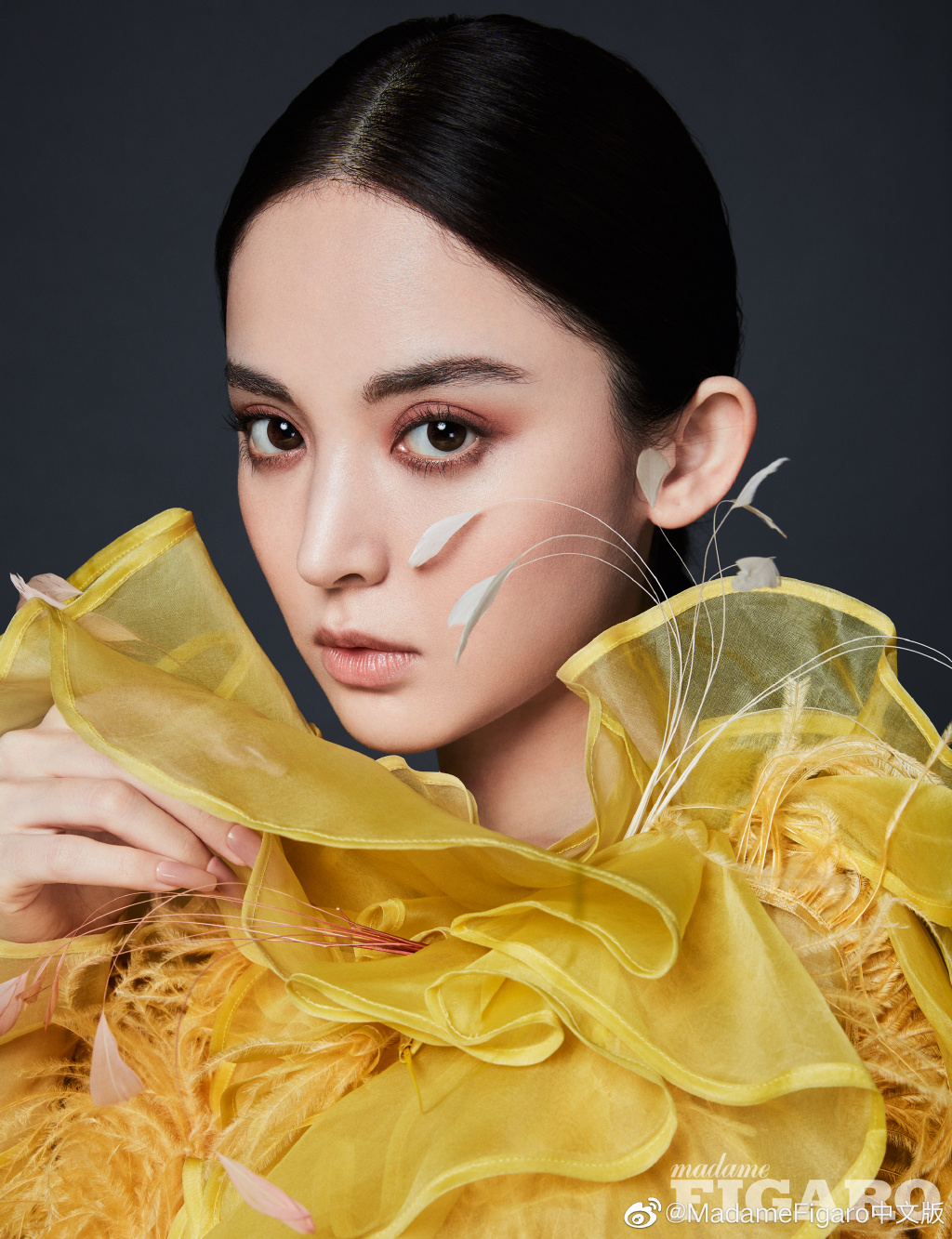 中国内地新疆乌鲁木齐市影视女演员古力娜扎微博之夜性感甜美写真图片图片