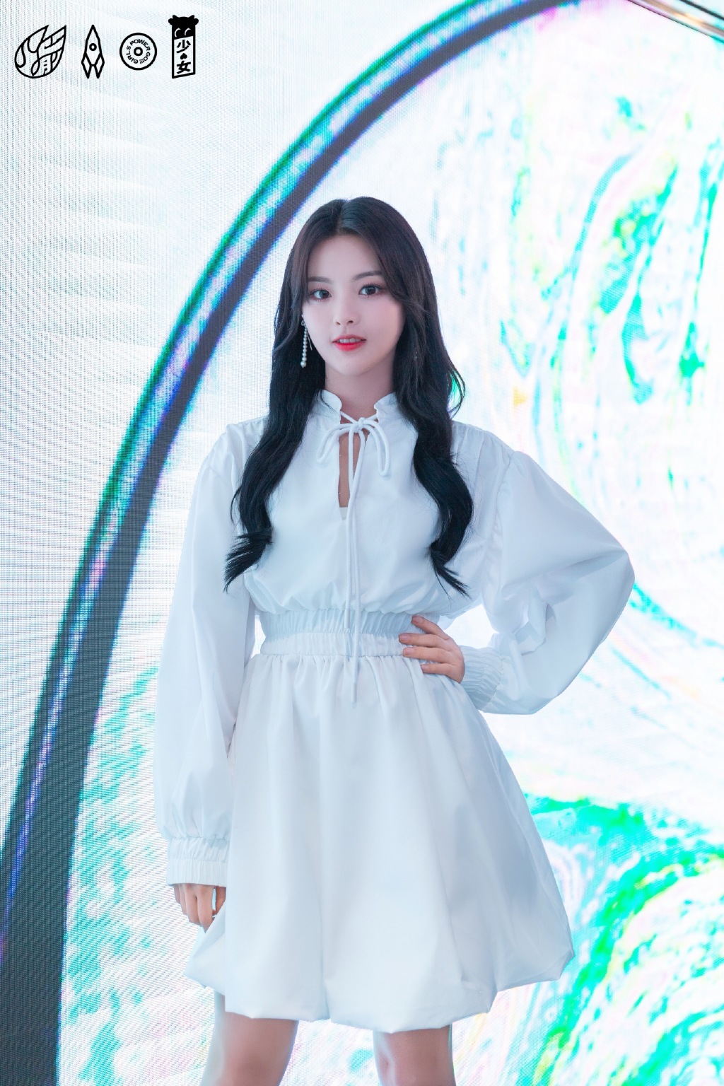 高清江苏女星杨超越双马尾可爱少女感写真图片图片