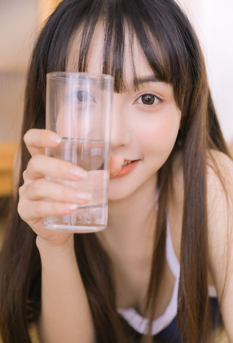 高清中国内地四川女演员唐艺昕上海电影节优雅写真图片图片 高清中国内地四川女演员唐艺昕上海电影节优雅写真图片图片