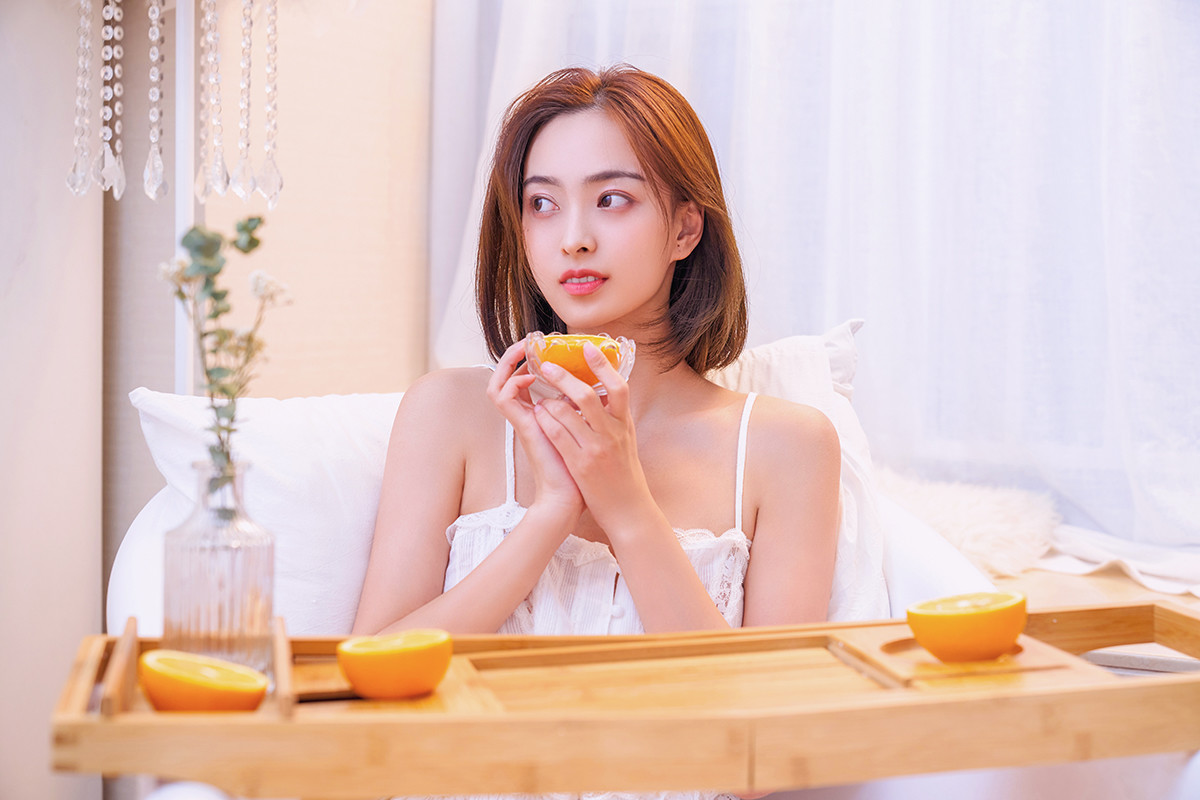 酒窝美女图片