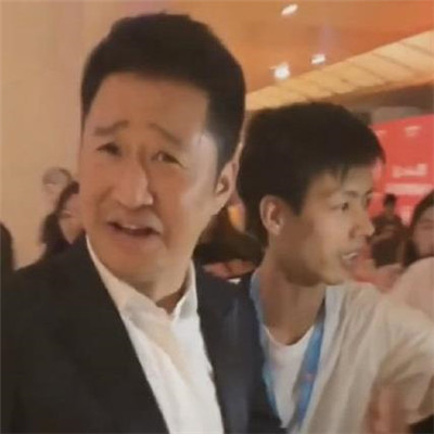 吴京微信恶搞表情包图片图片