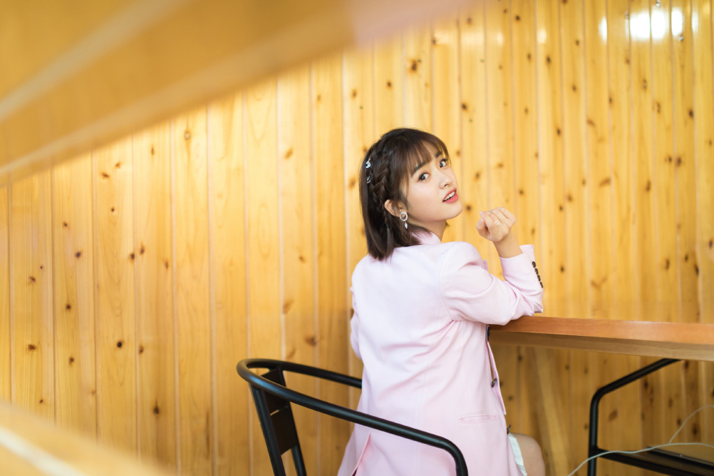 高清美女沈月连衣裙清新甜美写真图片图片