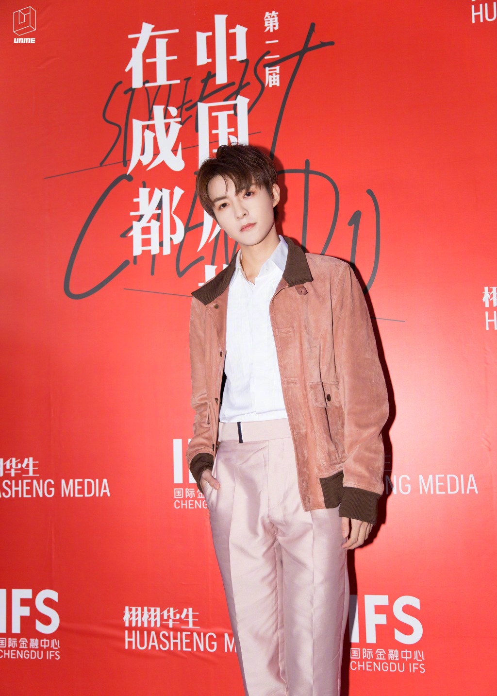 高清中国内地男星管栎少年感浪漫写真图片图片