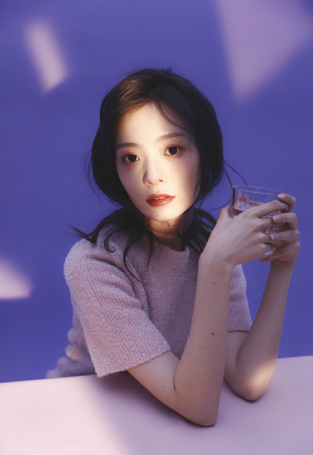 高清女星陈卓璇粉色礼服长裙性感写真图片