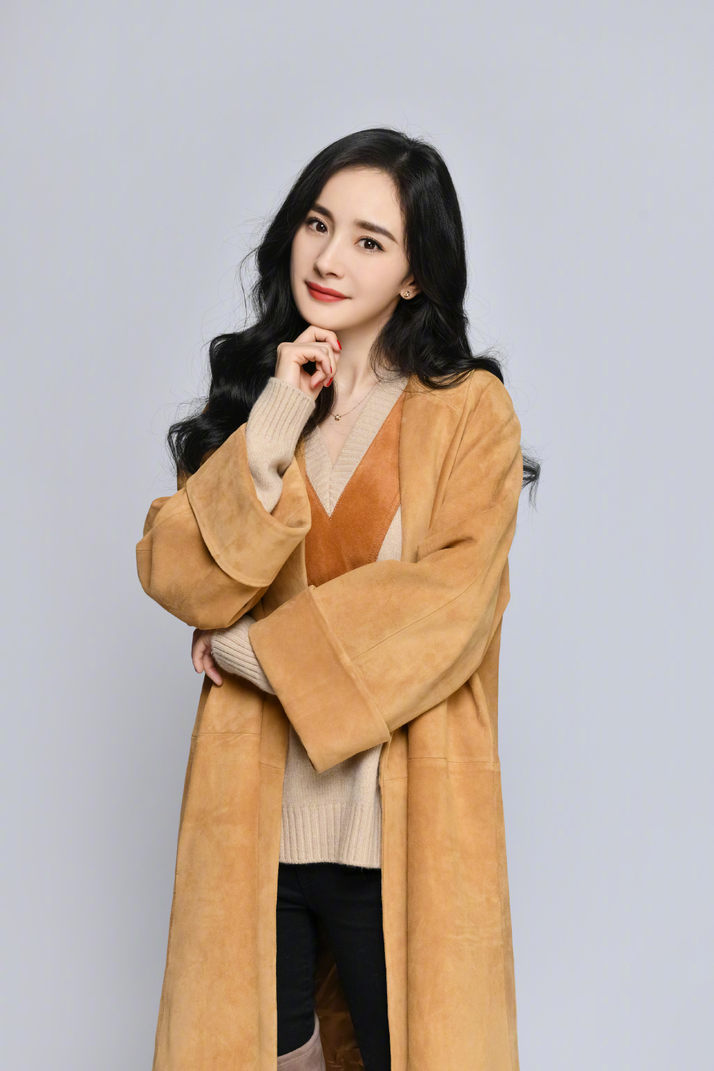 中国内地北京影视女演员杨幂抹胸裙性感高清桌面壁纸图片