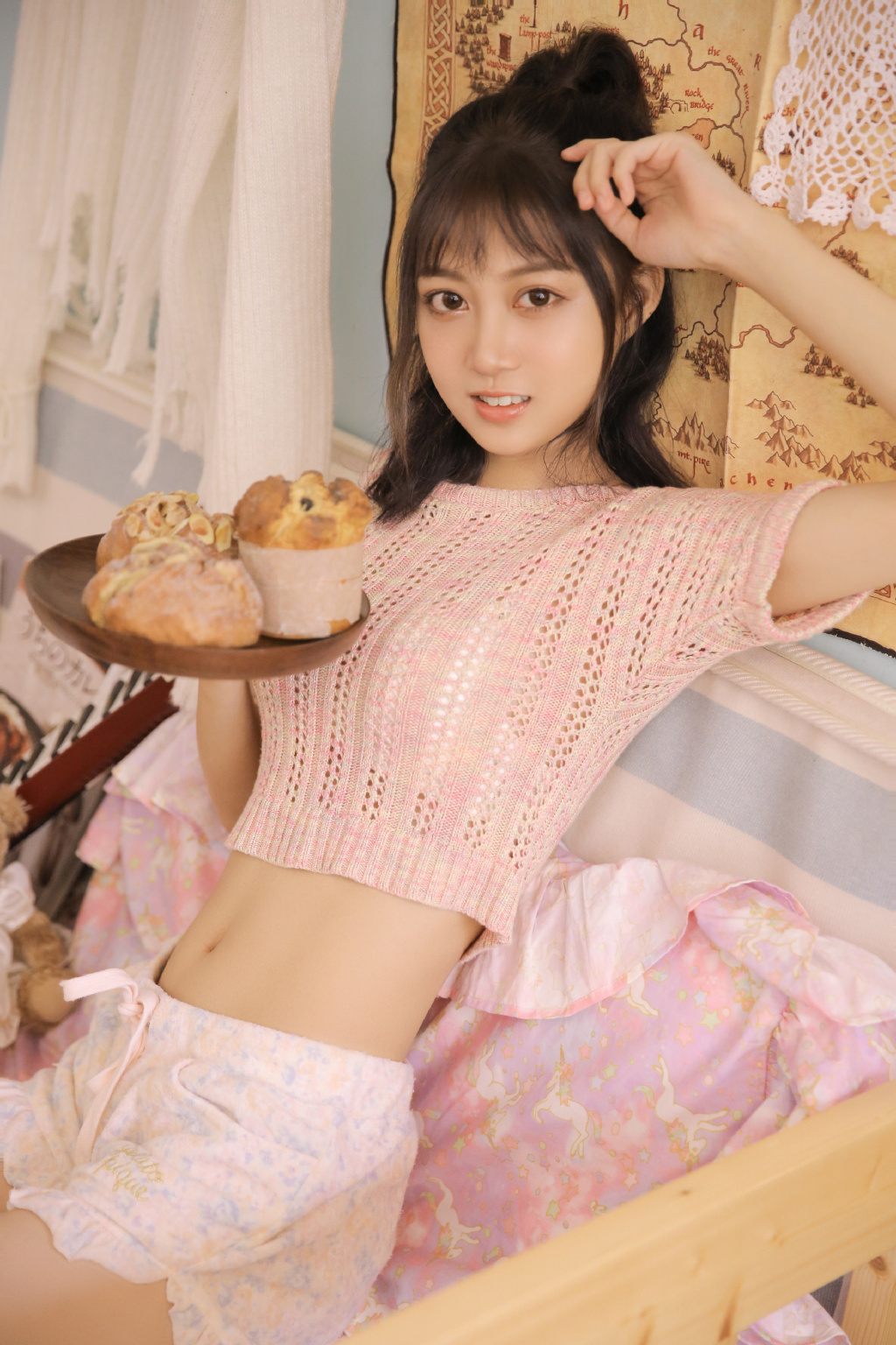 小蛮腰图片