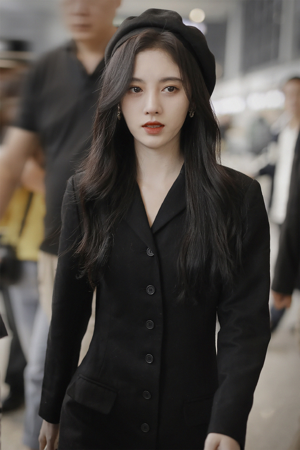 鞠婧祎图片