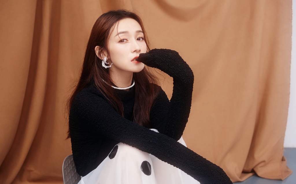 高清女明星李若宁性感活动照图片图片