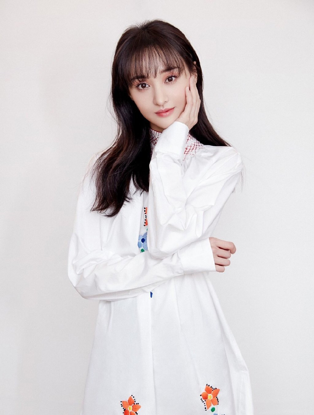 演员郑爽图片
