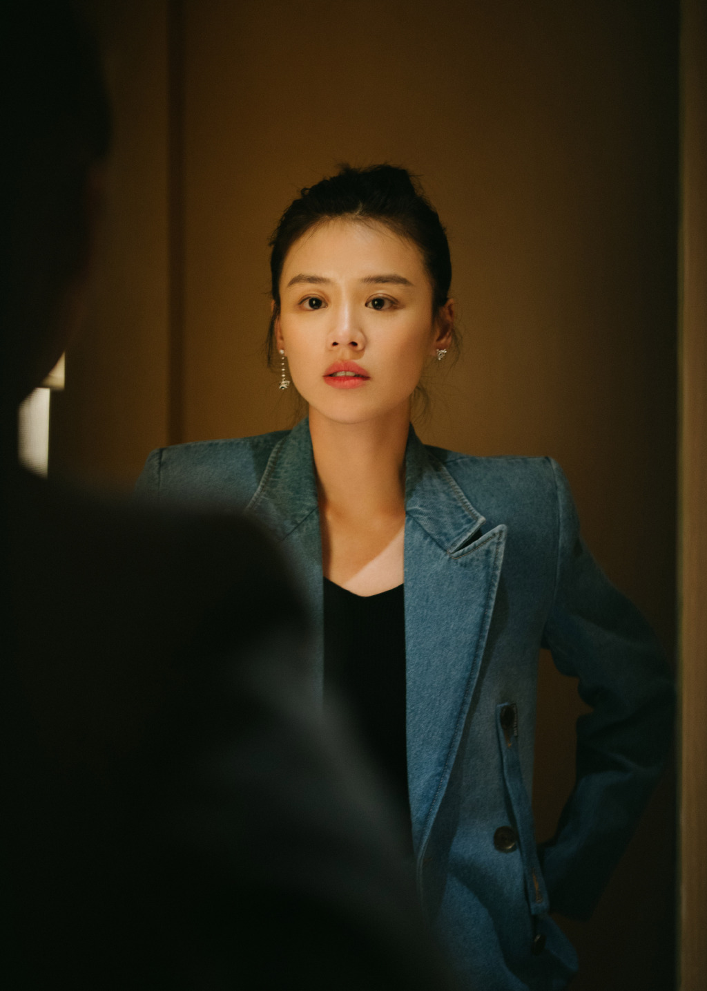 大陆内地安徽省蚌埠女演员马思纯微博之夜优雅干练写真图片图片