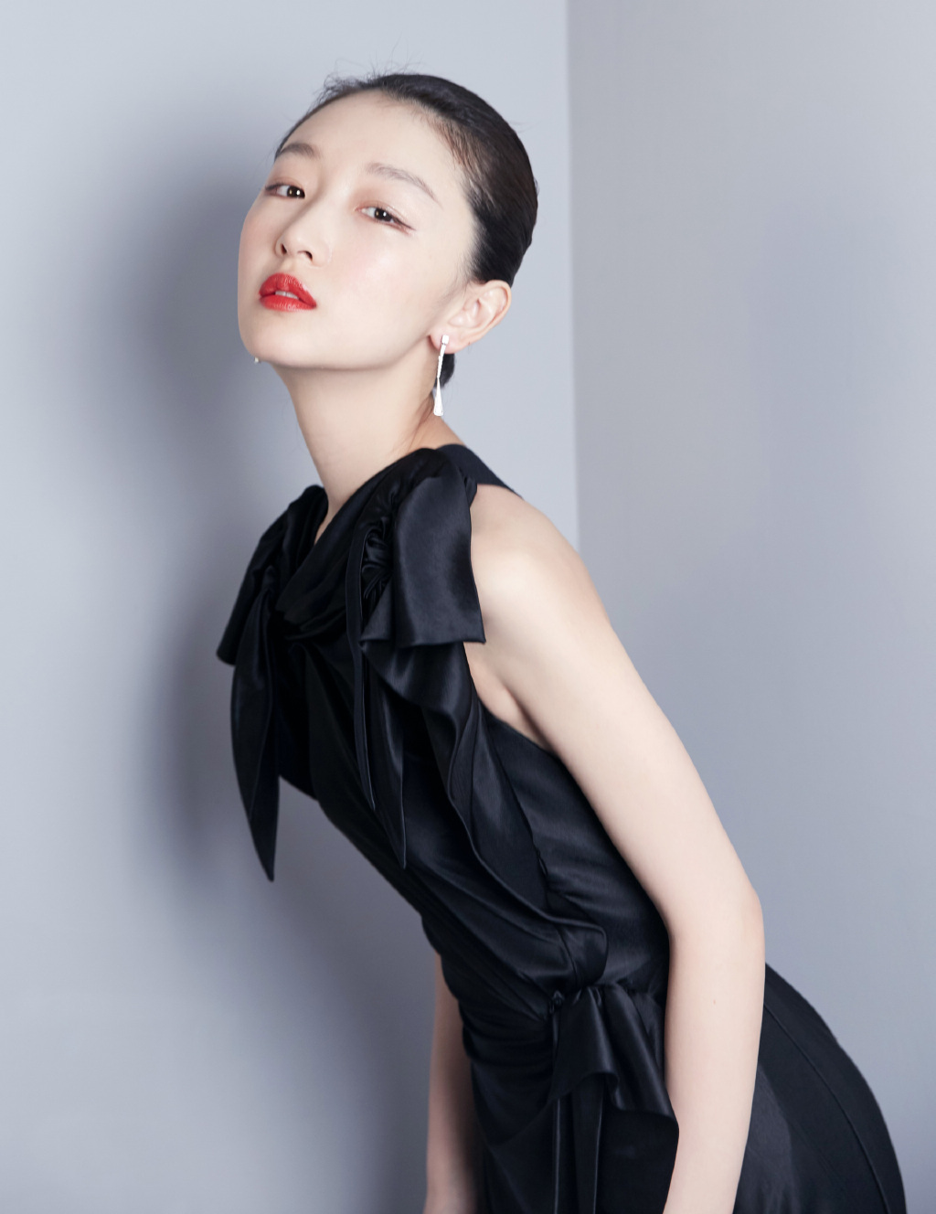 高清中国内地影视河北省石家庄女演员周冬雨清纯靓丽写真天真无邪图片
