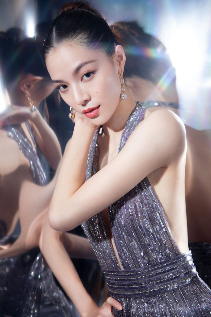 关晓彤图片