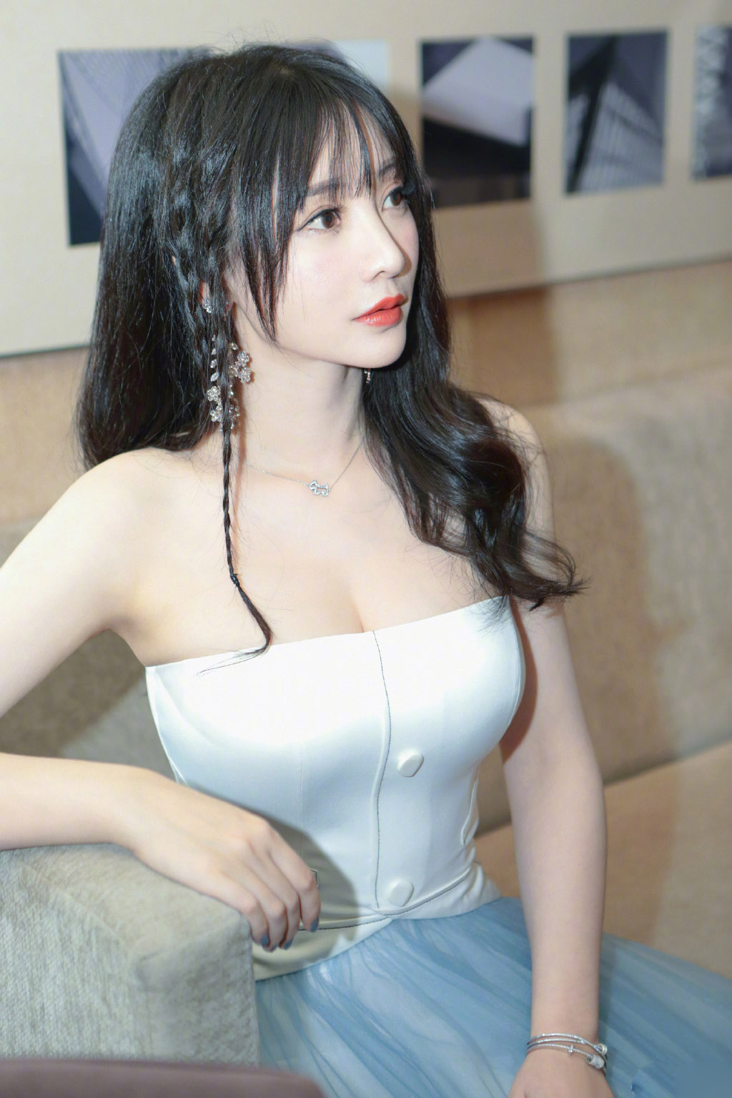 柳岩图片