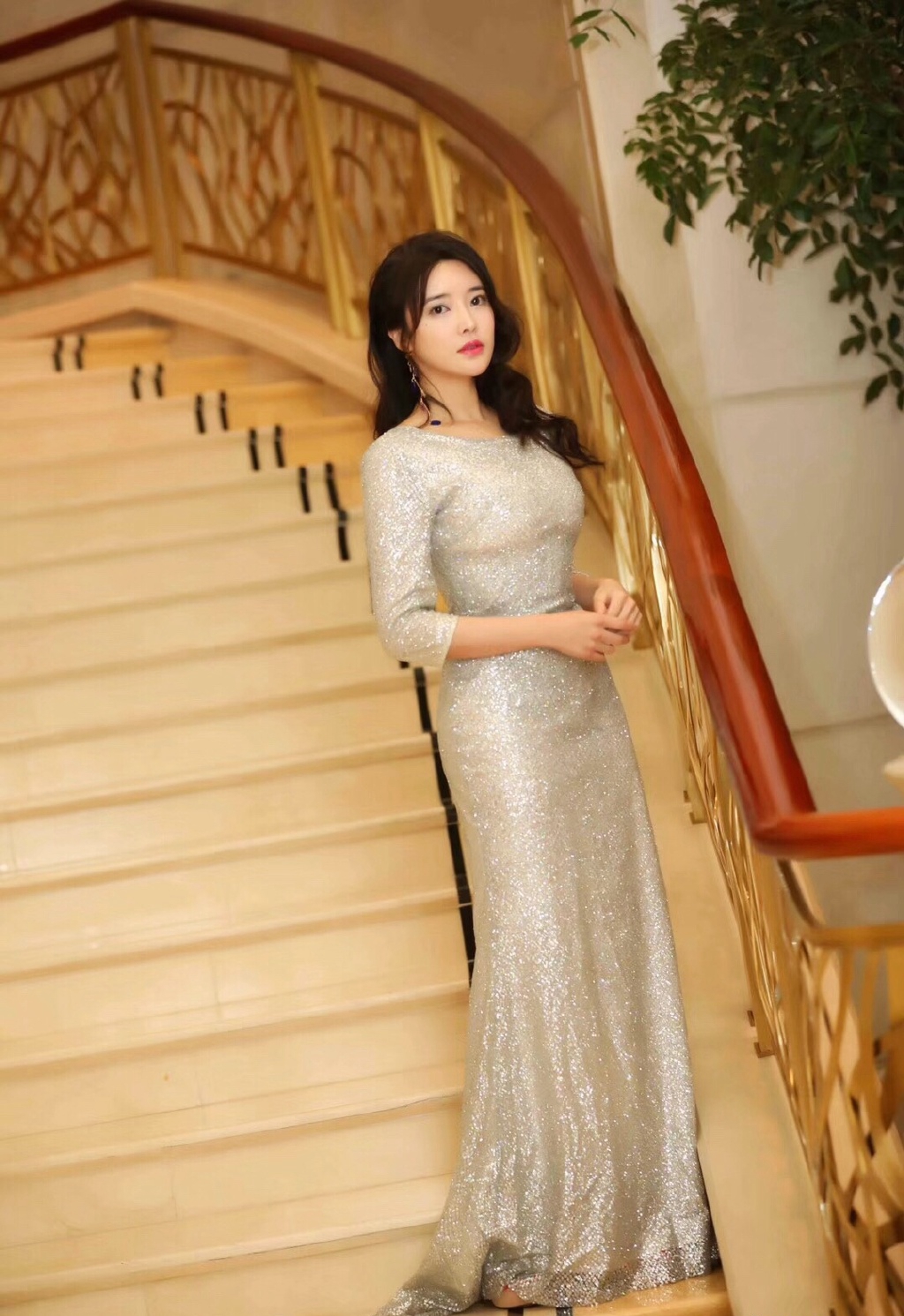 张璇图片