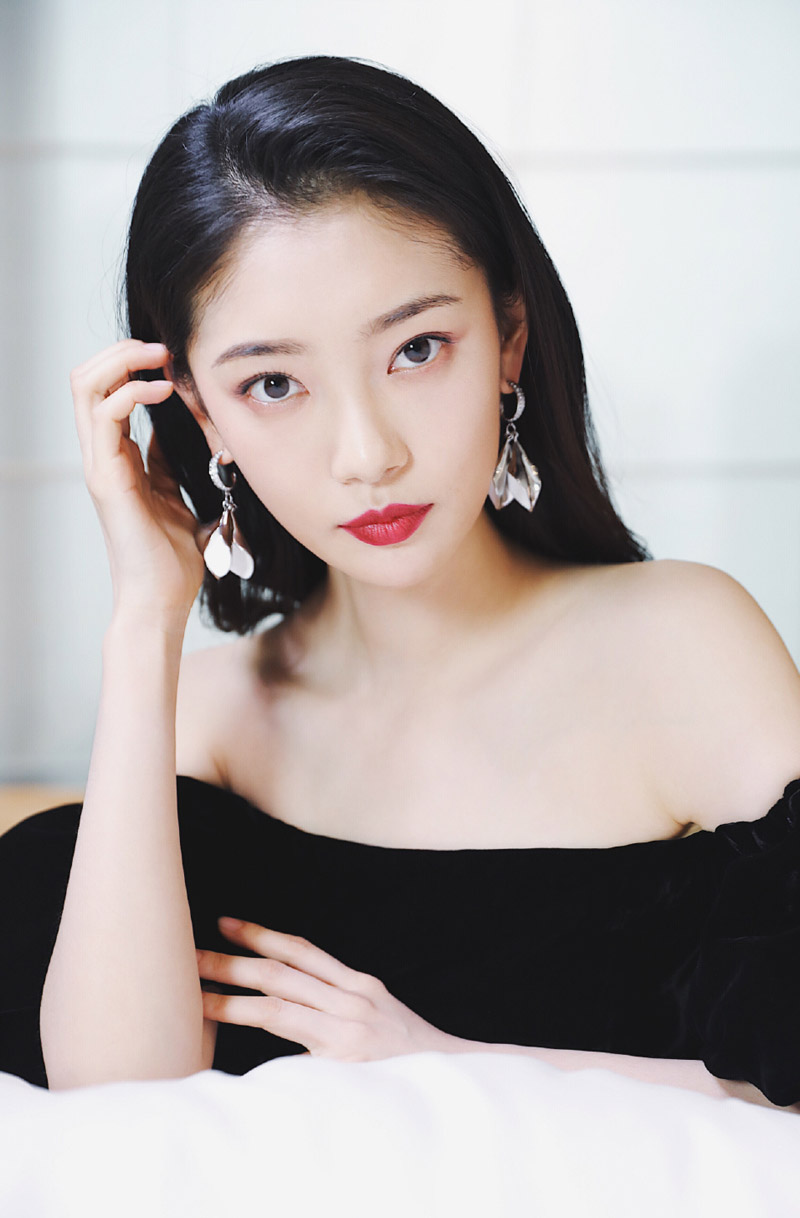 高清田依桐休闲率性时尚写真图片图片