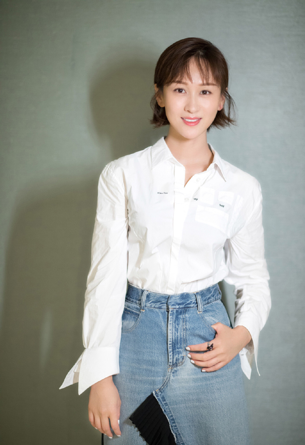 练练水手服性感时尚写真桌面壁纸图片