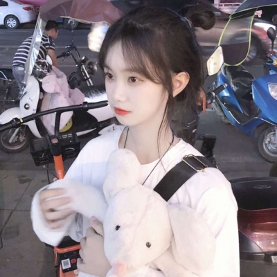 最流行微信卡通圣诞节头像图片猪猪兔兔可爱卡通头像图片图片