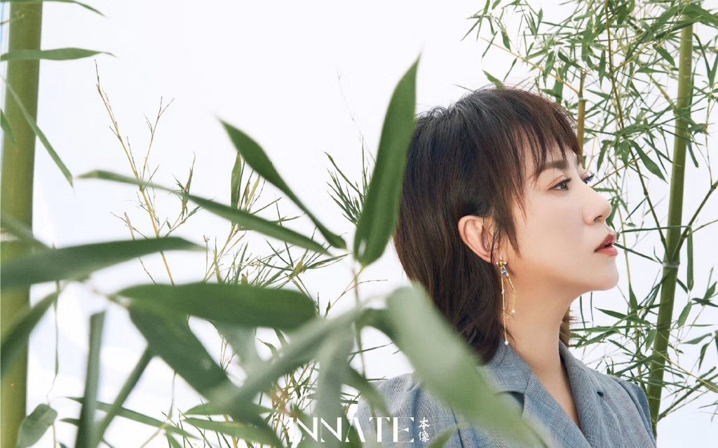 高清辽宁省丹东市宽甸满族自治美女马丽红色高叉长裙性感写真图片图片