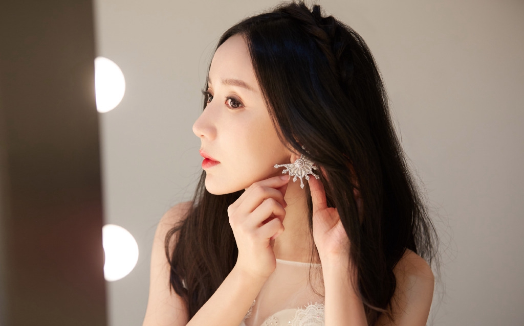 娄艺潇优雅唯美写真图片图片