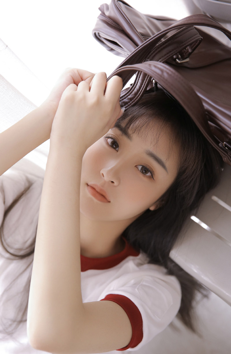 王紫璇图片
