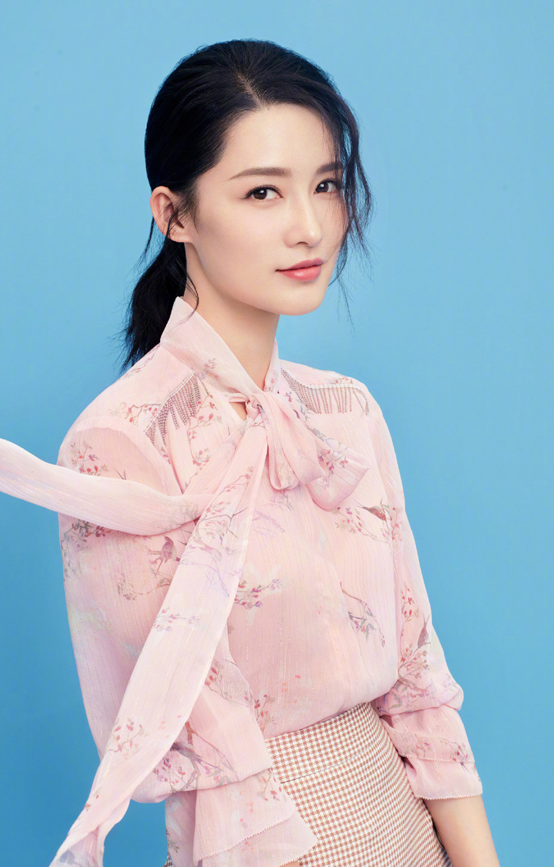李沁图片