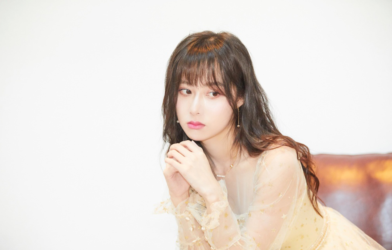中国内地湖北省武汉女演员曹曦月午后阳光清新文艺写真图片