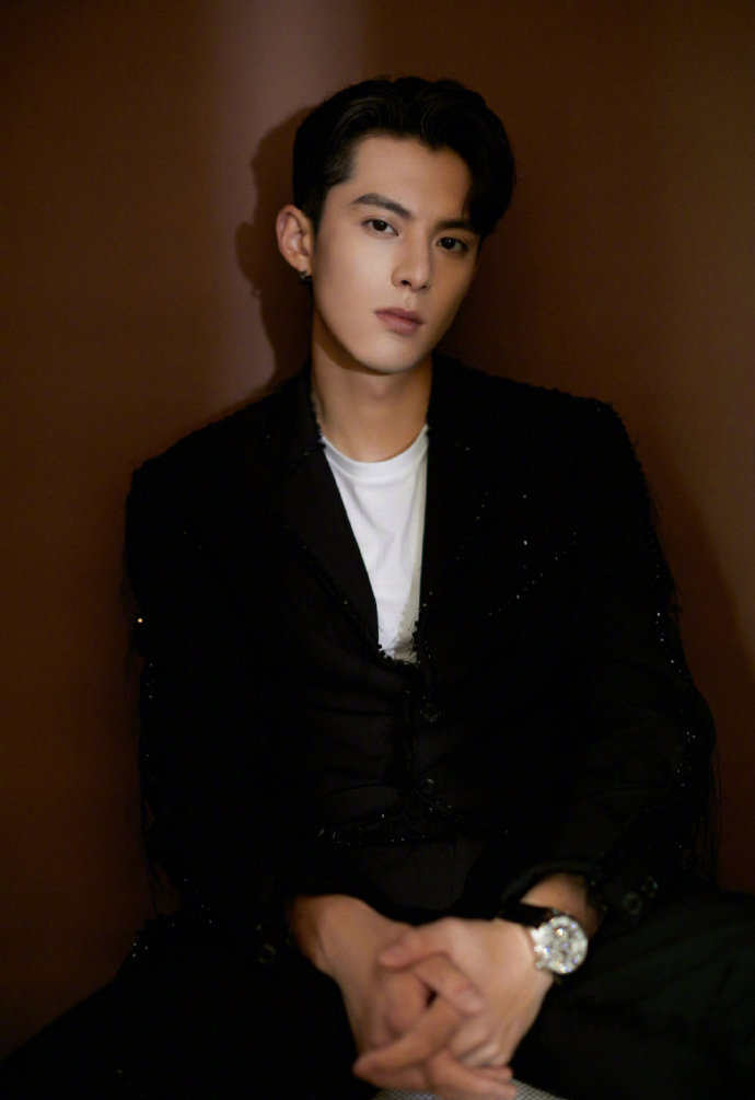 高清男星王鹤棣帅气写真图片图片