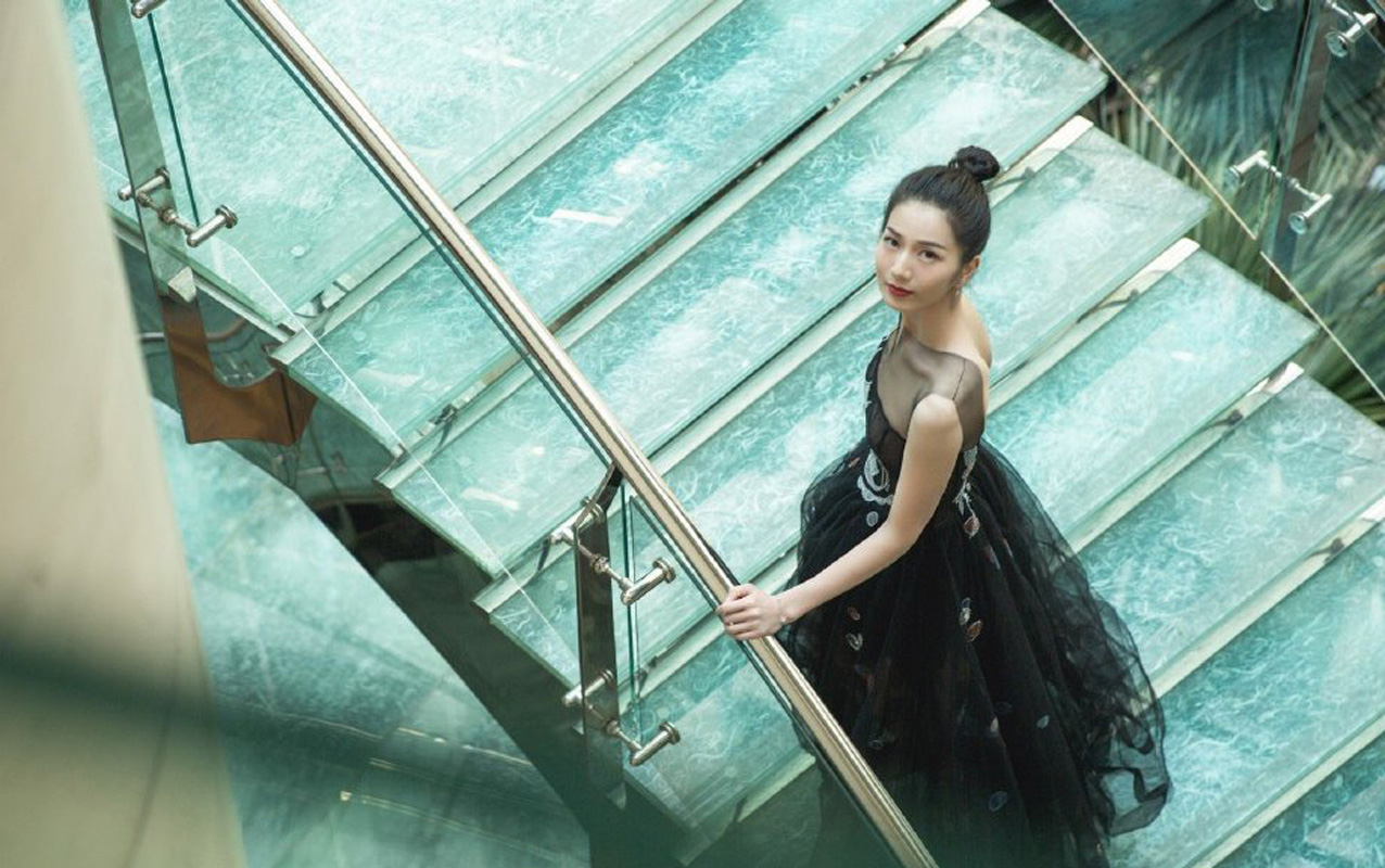 中国大陆四川省成都女演员彭杨上海电影节气质写真图片图片 中国大陆四川省成都女演员彭杨上海电影节气质写真图片图片