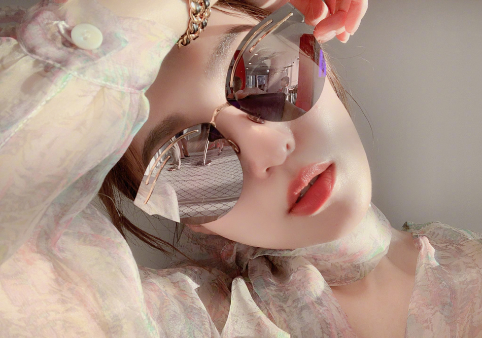 高清台湾省桃园美女张韶涵写真图片图片