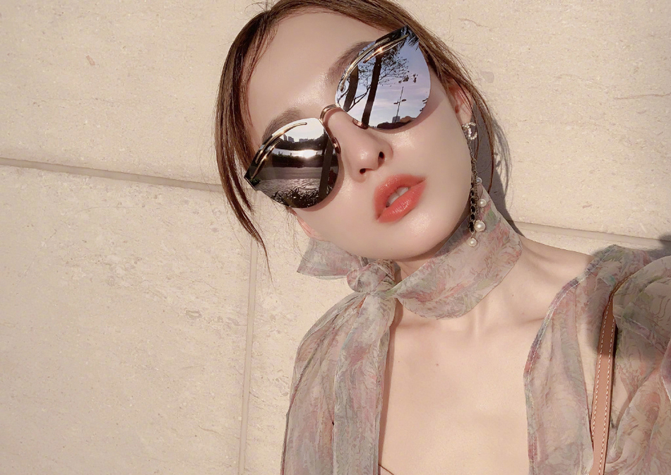 张韶涵红裙性感优雅写真图片图片