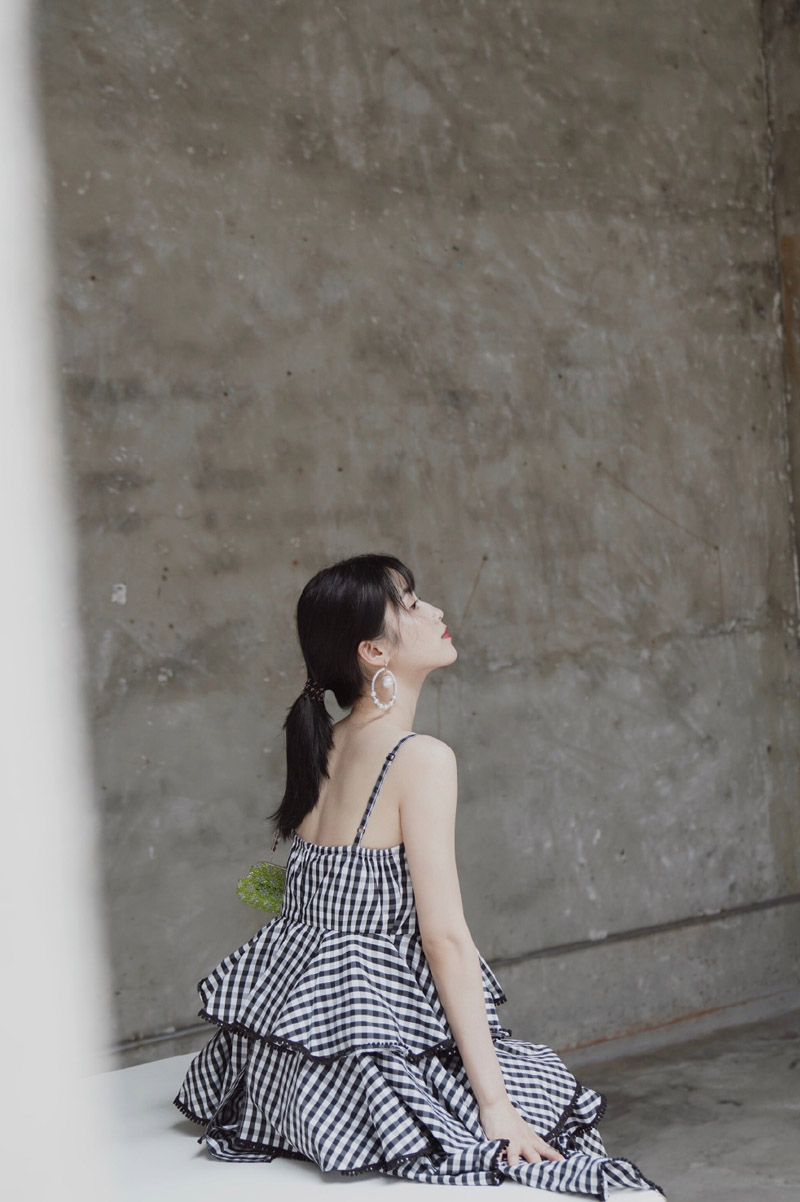 中国内地女广东陆丰模特章乐韵吊带裙迷人写真图片图片 中国内地女广东陆丰模特章乐韵吊带裙迷人写真图片图片