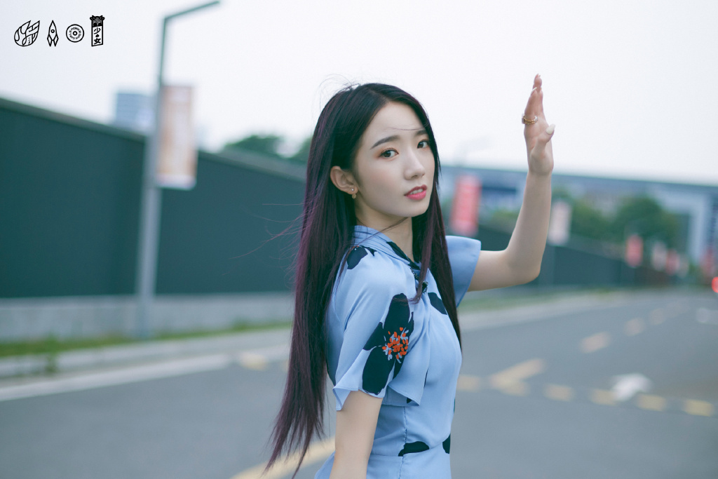 高清女明星孟美岐清爽干练写真图片图片