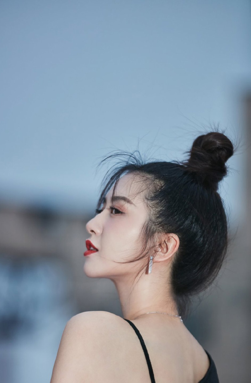 许龄月图片