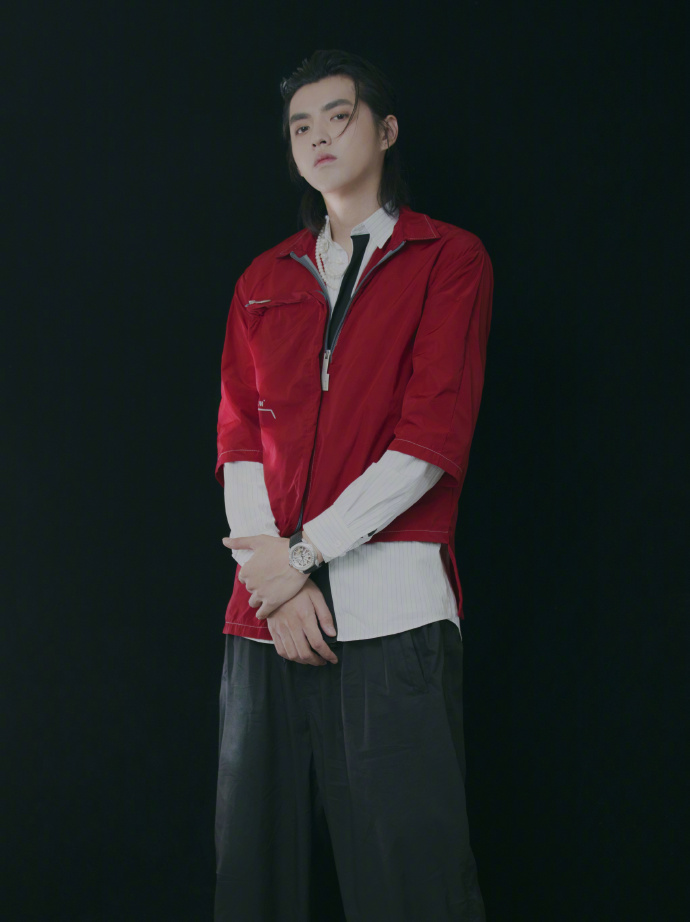 高清广州男明星吴亦凡单曲宣传照写真图片图片