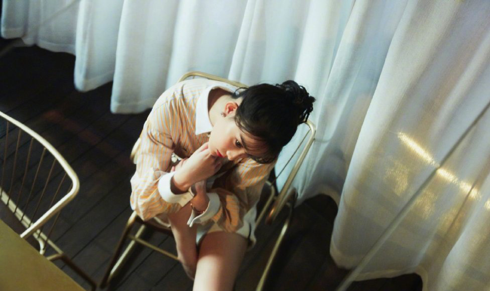 孟子义清新淡雅写真图片图片