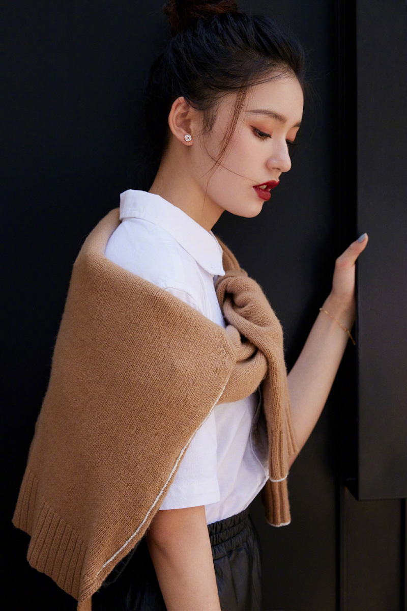 林允图片