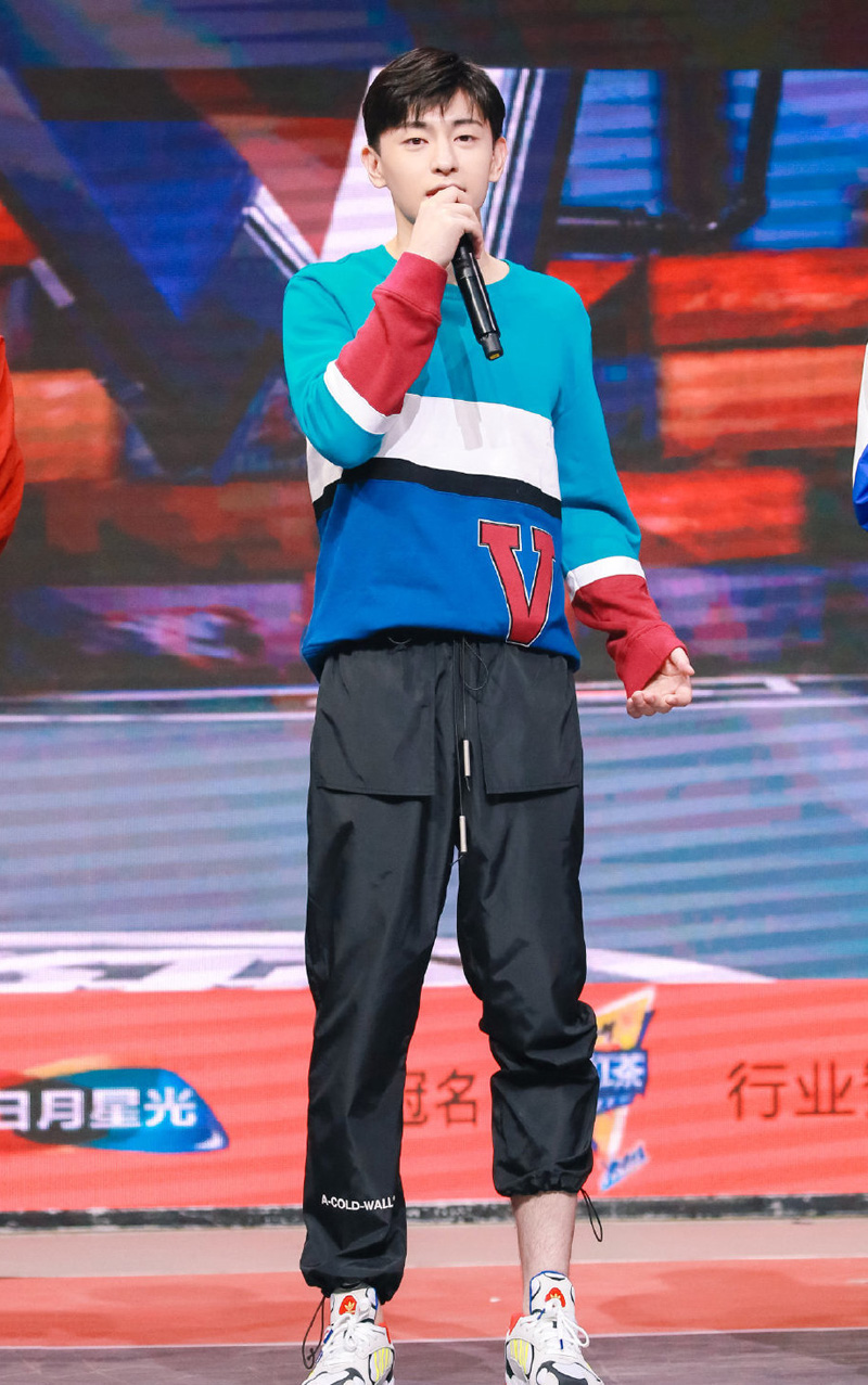中国内地影视河北省石家庄男演员邓伦芭莎男士帅气写真大片图片