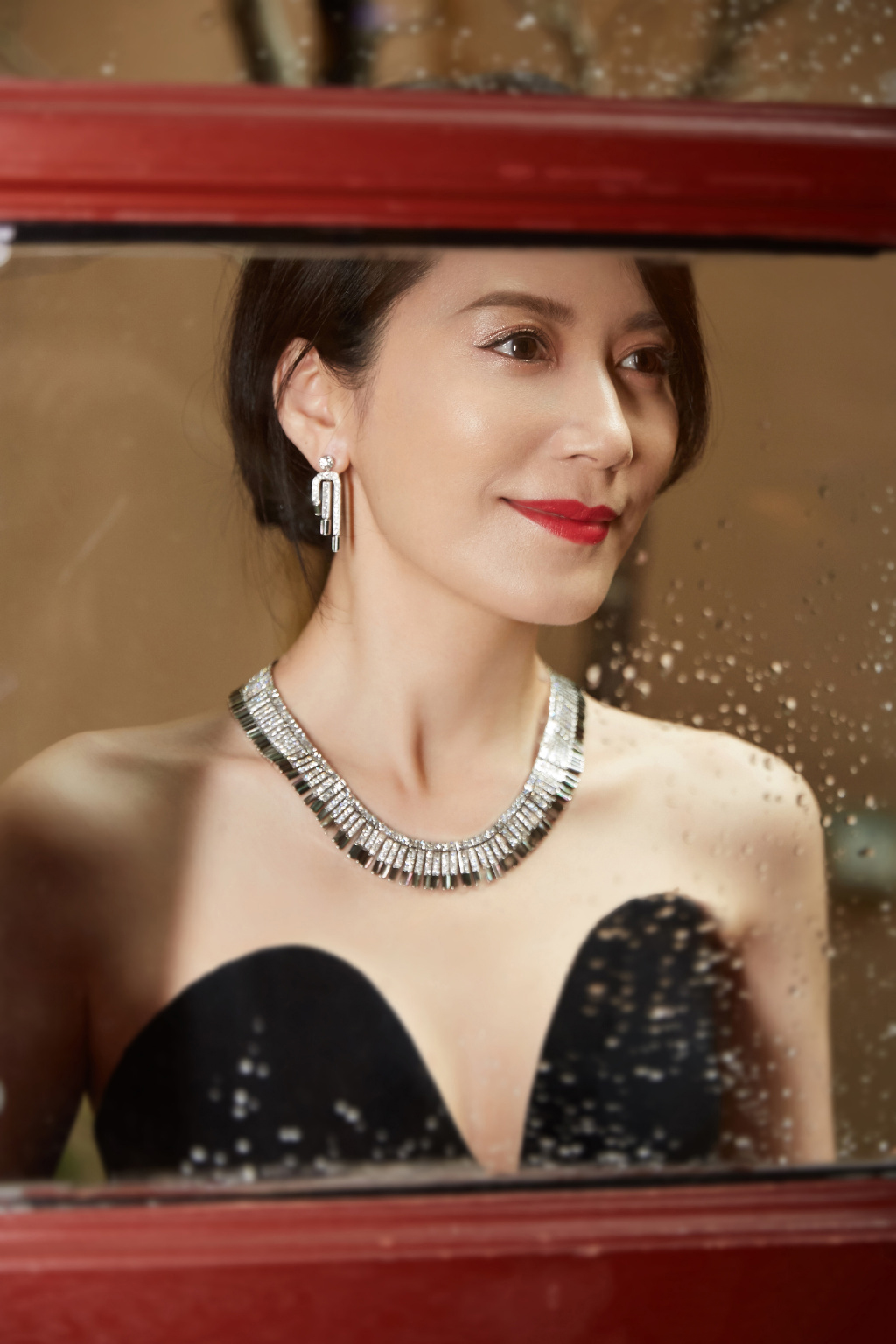 高清中国导演,演员俞飞鸿干练优雅时尚写真图片图片 高清中国导演,演员俞飞鸿干练优雅时尚写真图片图片