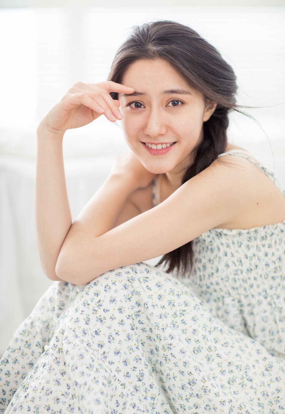 中国内地女演员王瑛瑛温柔甜美写真图片图片