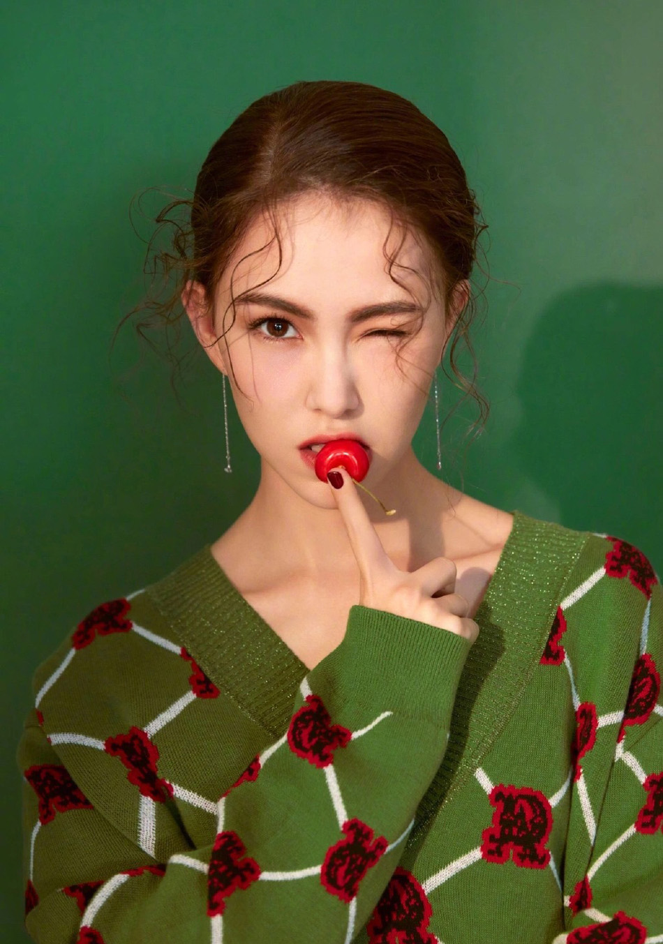 中国台湾女模特昆凌火辣模特明星写真：天王嫂高清美照图片图片