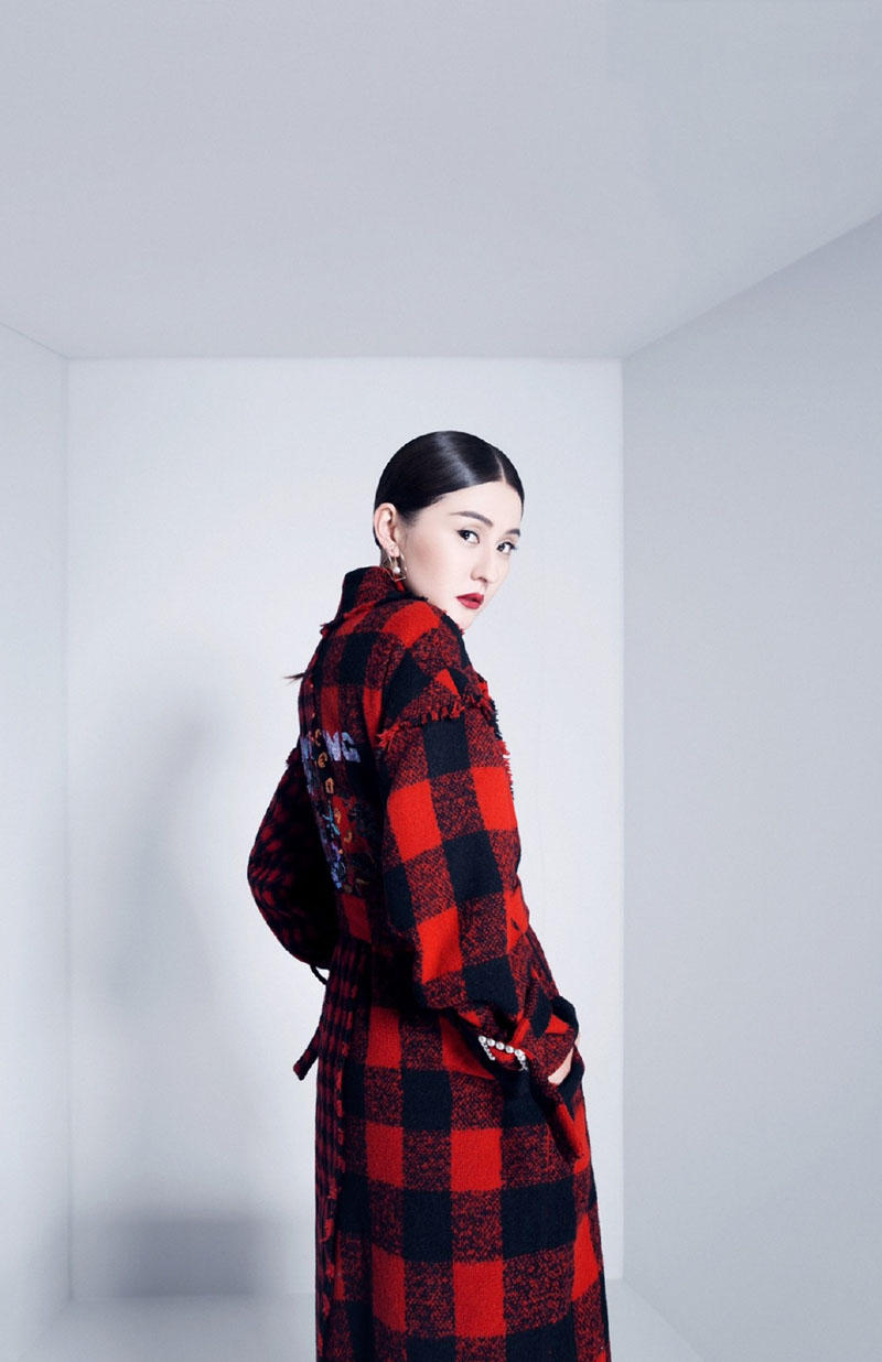 内地北京女演员热依扎美艳光影写真图片图片