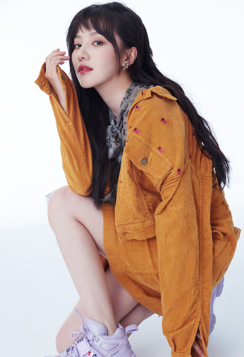 高清江苏苏州美女刘嘉玲《阿修罗》电影发布会刺绣旗袍优雅性感写真图片图片