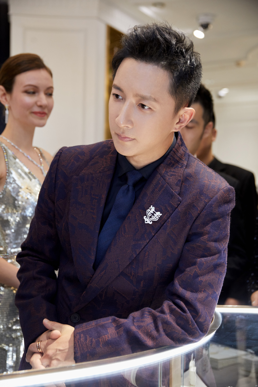 中国内地影视男演员井柏然儒雅帅气活动照图片图片