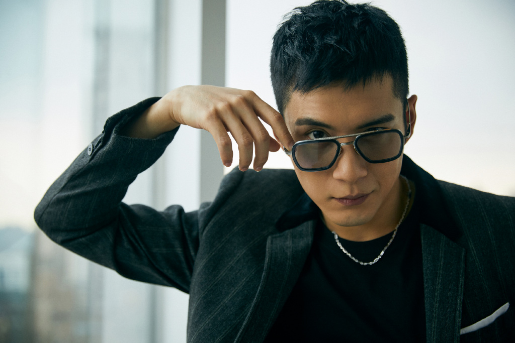 高清黑龙江省伊春男星韩东君肌肉写真高清图片图片