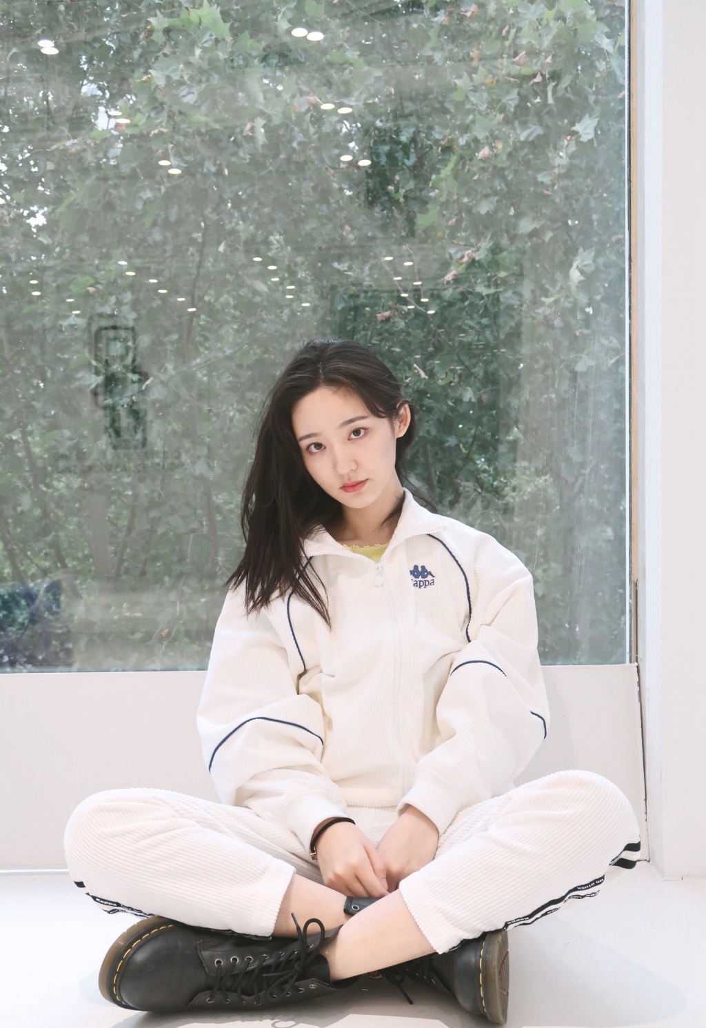 中国内地女演员王莫涵优雅光影写真图片图片