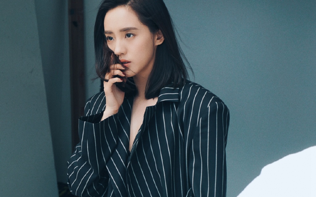 高清中国内地新生代功夫女明显王智少女系慵懒大白写真高清图片图片