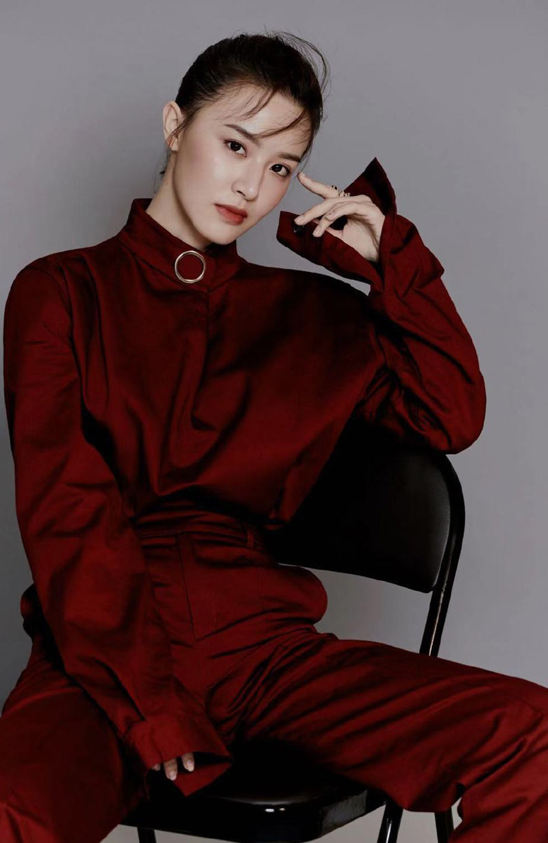 高清中国内地女演员美女梁婧娴时尚大气写真图片图片