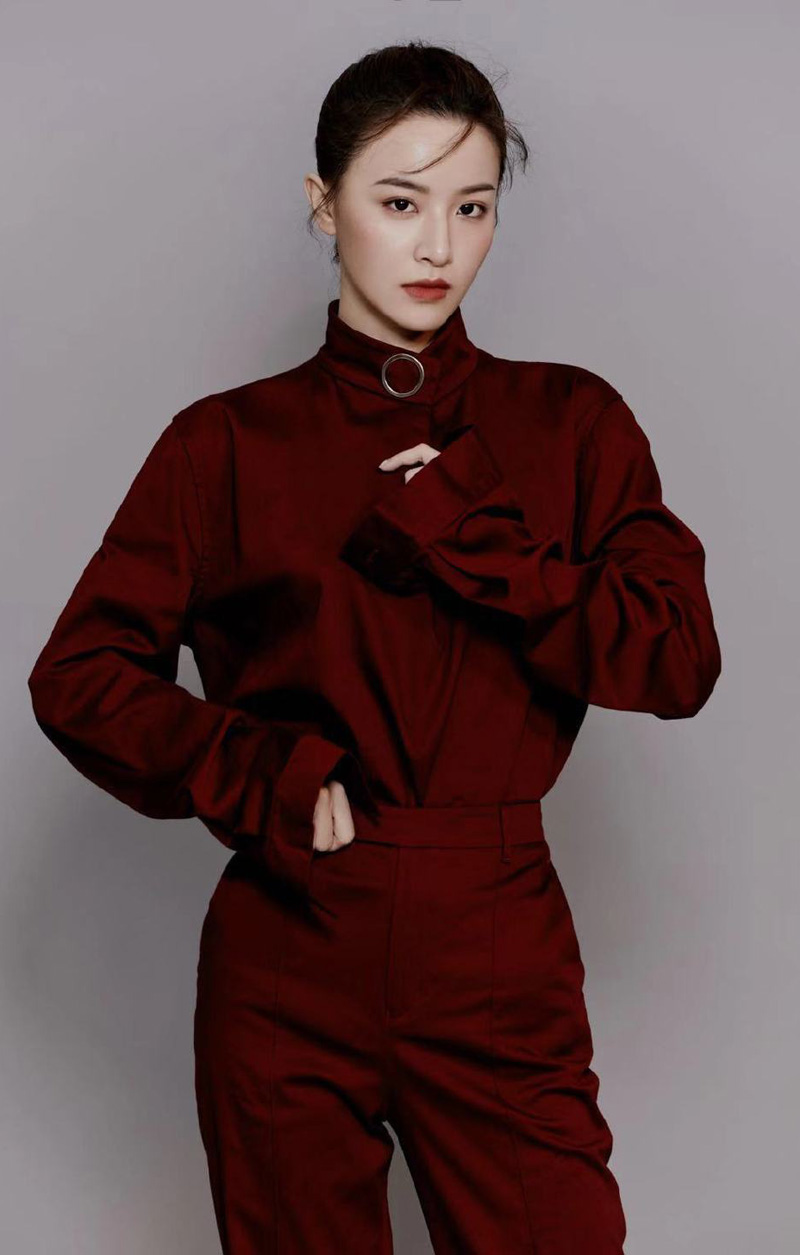 高清中国内地女演员美女梁婧娴时尚大气写真图片图片