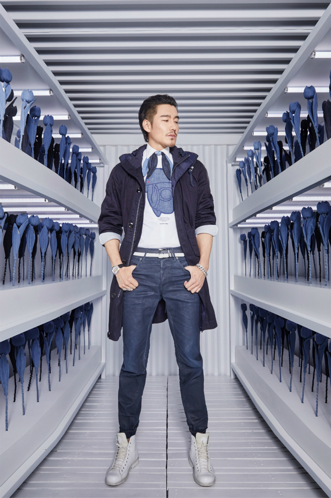 男性胡兵图片